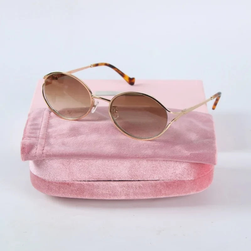 Luxury Women Metal Sunglasses Brand Designer Half-Frame Diamond-Shaped Eyeware Ladies Summer Travelling Beach For Sun Glasses