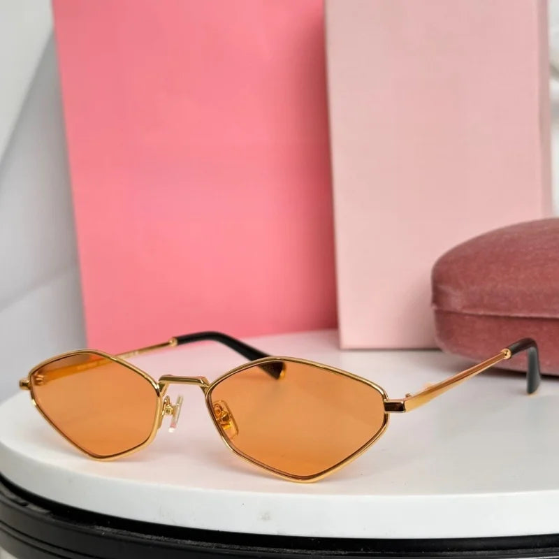 Luxury Women Metal Sunglasses Brand Designer Half-Frame Diamond-Shaped Eyeware Ladies Summer Travelling Beach For Sun Glasses