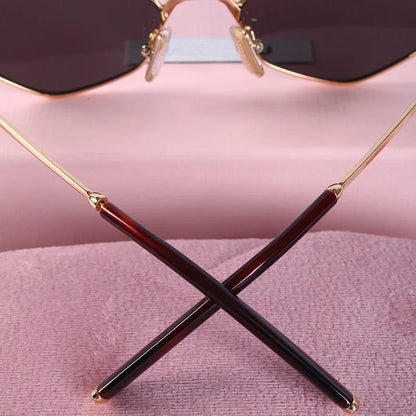 Luxury Women Metal Sunglasses Brand Designer Half-Frame Diamond-Shaped Eyeware Ladies Summer Travelling Beach For Sun Glasses