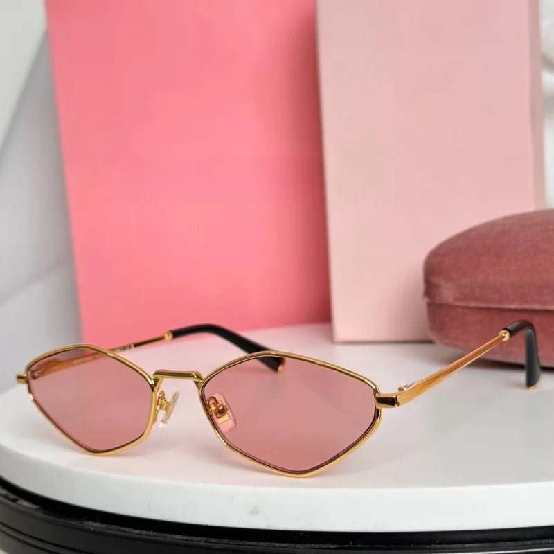 Luxury Women Metal Sunglasses Brand Designer Half-Frame Diamond-Shaped Eyeware Ladies Summer Travelling Beach For Sun Glasses